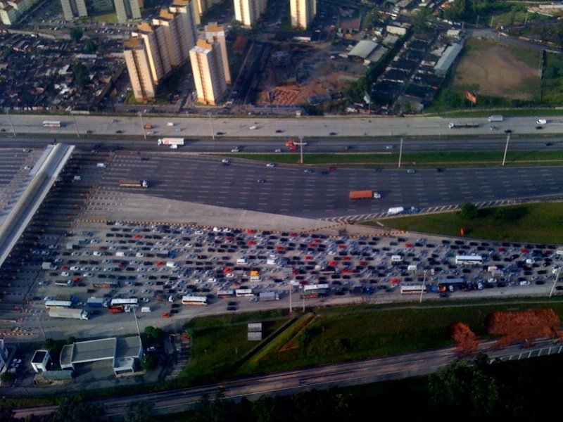 Modernizando Pedágios com Identidade Veicular Digital